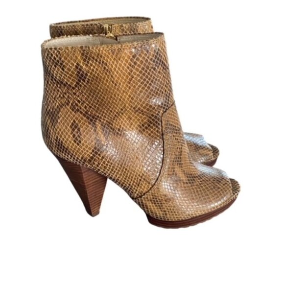 Michael Kors Codie Open Toe Bootie in Barley 8 - Picture 1 of 7